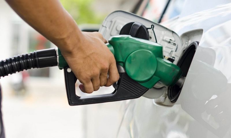 El aumento al precio de las gasolinas es una muestra contundente del fracaso de las reformas energética y hacendaria, dicen académicos de la UNAM.