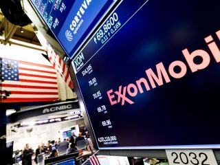 Vista del logo de la compañía ExxonMobile, en una fotografía de archivo. 01 290722