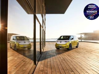 El ID totalmente eléctrico de Volkswagen Commercial Vehicles. Buzz nombrado Mejor Auto Diseñado del Año en The Motor Awards 2022 01 151022