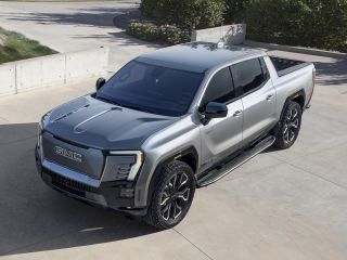2024-gmc-sierra-ev-denali-edition 01 211022