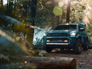 Toyota La nueva campaña 4Runner 2025 de Toyota se aventura 'en la naturaleza' 01080425