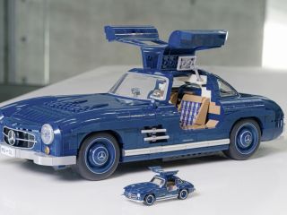 Mercedes-Benz  300 SL a escala 1:12 de Mattel Brick Shop 01070525