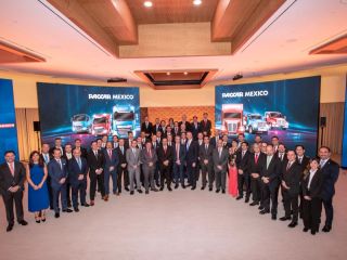 Premiación concesionarios Kenworth 2023 01 070224