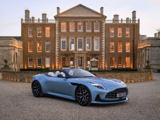 Aston Martin DB12 Volante Perla del Caribe 01 070524