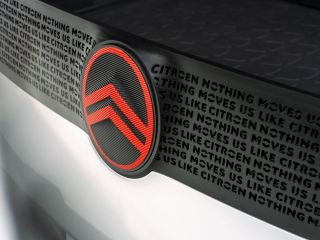 Citroën presenta nueva identidad de marca y logotipo 01 270922