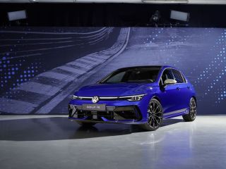 El nuevo Volkswagen Golf R - Azul Lapiz 2024 01 260624
