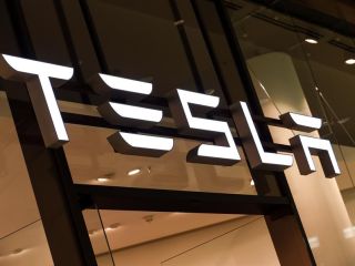 Únicamente Apple, Microsoft, Amazon y Google superan ahora mismo el valor de mercado de Tesla, que se revalorizó más de un 700 % durante el año 2020.