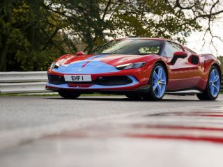 Ferrari 296 GTB gana “Supercar of the Year” en los TopGear.com Awards 2022 01 301122