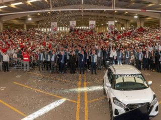 Nissan Mexicana celebra el hito histórico de 15 millones de unidades producidas en el país 01 080523