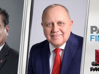 PACCAR Financial México C.P. Sergio Arceo (izq) Ing. Jose Ojeda 01130125