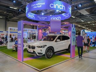 El Salón del Automóvil Británico anuncia nuevos eventos en 2022, en asociación con cinch