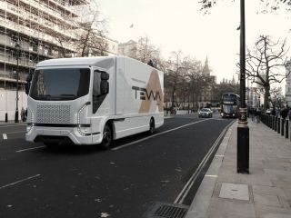 Camión eléctrico Tevva de 7.5 t en Londres 01 190923