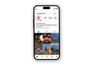 Toyota - El Instagram de Toyota Financial Services se pone en marcha, y es cualquier cosa menos ordinario 01060525
