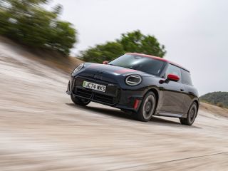 El MINI John Cooper Works Electric 01141024