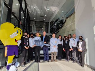 Toyota entrega vehículo en Coahuila, como parte de su donativo a Teletón 01 141022