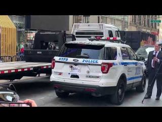 Previsualización del video Digidog y K5, los robots que patrullarán las calles de Nueva York