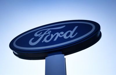 Ford Logo - Fotografía de archivo del logo de Ford. EFE/EPA/ANDY RAIN 01 230323