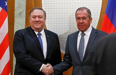 El secretario de Estado estadounidense, Mike Pompeo, se reúne, este martes, con el ministro ruso de Exteriores, Sergei Lavrov, en Sochi (Rusia).