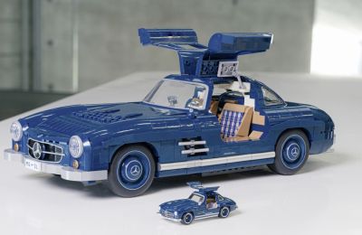 Mercedes-Benz  300 SL a escala 1:12 de Mattel Brick Shop 01070525