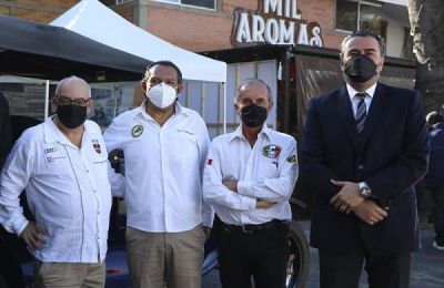 Exposición de autos en Puebla
