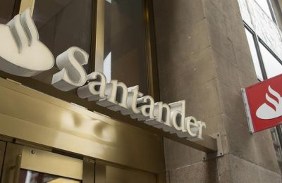 Fotografía de archivo del logo del Banco Santander. 01 140322