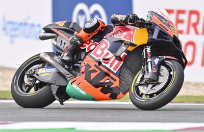 El surafricano Brad Binder (KTM RC 16) 01 040322