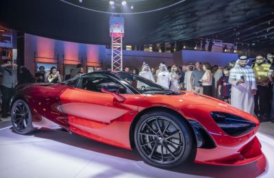 Se abre la nueva sala de exposición de McLaren Dubai como el mayor minorista independiente de McLaren, mostrando la creciente fuerza de la marca en la región de los Emiratos Árabes Unidos y a nivel mundial. 02 051023