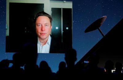 Fotografía de archivo fechada el 29 de junio de 2021 del fundador de Tesla y nuevo dueño de Twitter, el magnate de origen sudafricano Elon Musk. 