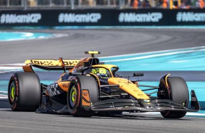 El monoplaza conducido por el piloto británico Lando Norris, de la escudería McLaren de Fórmula 1, fue registrado este sábado, 4 de mayo, durante la clasificación al Gran Premio de Miami, en el circuito urbano de Miami Gardens (Florida, EE.UU.). EFE 01 06