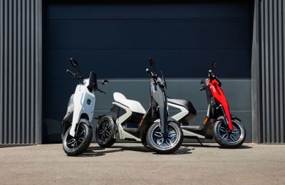 Zapp EV consigue un compromiso de hasta 10 millones de dólares para iniciar la producción y el lanzamiento comercial de la motocicleta urbana eléctrica i300 01 130224
