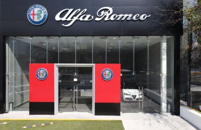 Alfa Romeo México boutique en Monterrey 01 110322