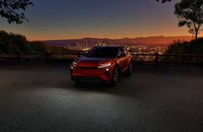 Toyota presenta el elegante y potente vehículo eléctrico de batería C-HR 2026 01150525