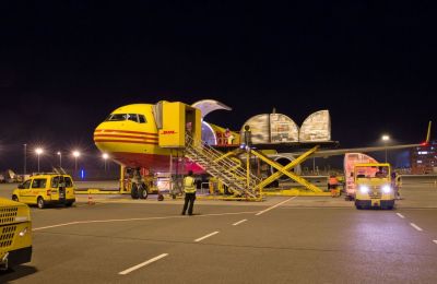 DHL Express 01 220223