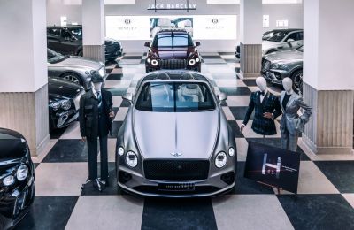 Jack Barclay Bentley y Huntsman Savile Row presentan dos nuevos modelos en colaboración a medida para 2023 01 250523