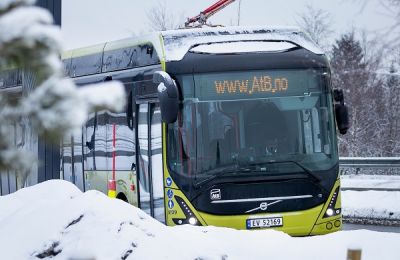 Volvo Buses entrega autobuses eléctricos al operador en la zona más al norte del mundo