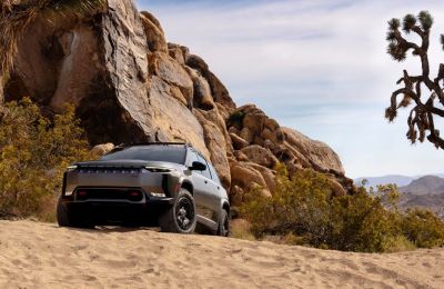 Jeep® Wagoneer S Trailhawk Concept ofrece un robusto aspecto y una legendaria capacidad 4xe en un vehículo eléctrico a batería 01 030624