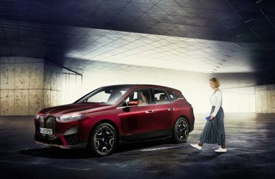BMW iX