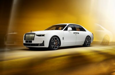 Rolls-Royce Insignia Negra Serie Fantasma II 01091024