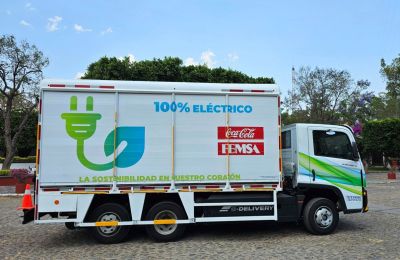 Volkswagen Truck & Bus México entrega flota de camiones eléctricos para Coca-Cola FEMSA en el marco del Encuentro de Movilidad Sostenible.01 300424