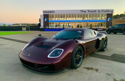 El Radford Type 62-2 se presenta en la celebración del automovilismo en Laguna Seca 01 180822