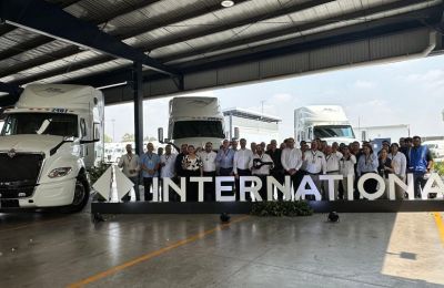International fortalece el transporte refrigerado con unidades LT S13 para Frío Express  01230525