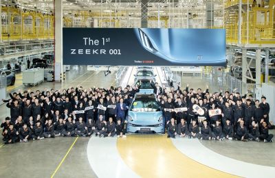  ZEEKR 001 entra en producción