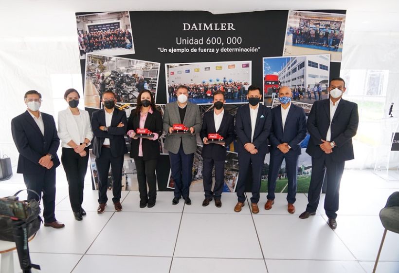 Daimler Trucks celebra la producción de su unidad 600,000 en Planta Santiago
