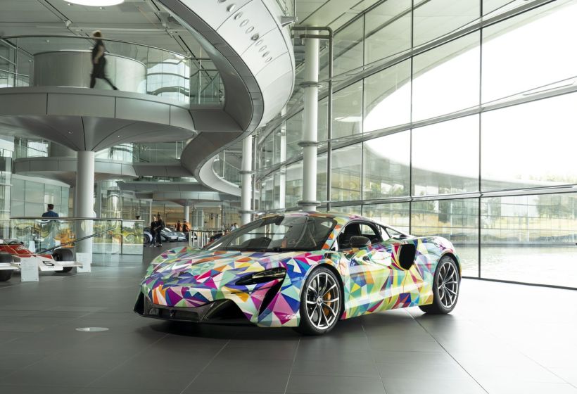 McLaren Automotive 02 230622