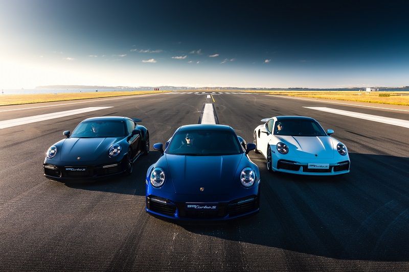 El Porsche 911 Turbo S En El Aeropuerto De Sidney