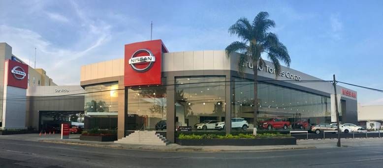  Nissan Mexicana, junto con su socio de negocios Grupo Torres Corzo, renueva la agencia distribuidora Nissan León.
