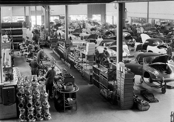 La línea de emsamble del356 B, año: 1961.