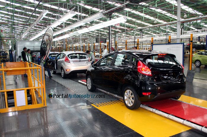 Eduardo Serrano Berry, presidente y director general de Ford en México, señaló que dicha planta ha sido transformada para producir automóviles compactos de nueva generación.