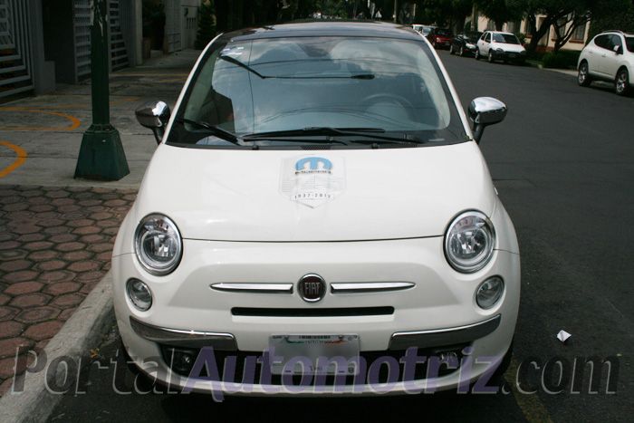 Fiat 500 equipado con el sistema Mopar EVTS.