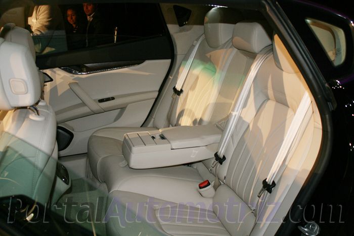 Maserati Quattroporte.